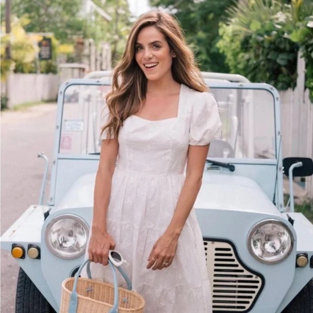 Gal Meets Glam Violeta